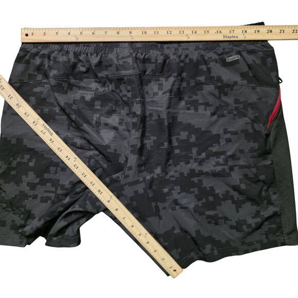Spyder Men’s Digital Camo Training Shorts XL Black Woven Activewear - Picture 5 of 6